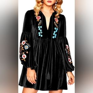 XL BOHEMIAM EMBROIDERED VELVET DRESS WITH SLEEVES & TASSLES (TAG: ROIII.NET)